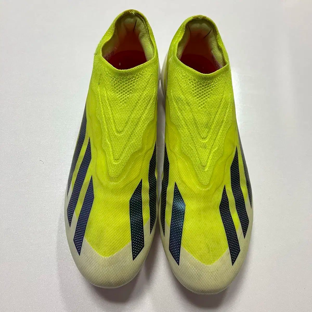 270 アディダス クレイジー Hot Sauce Crazy Ver. RESONANCE pt.1 The Past Ver. 1 LL FG サッカーシューズ