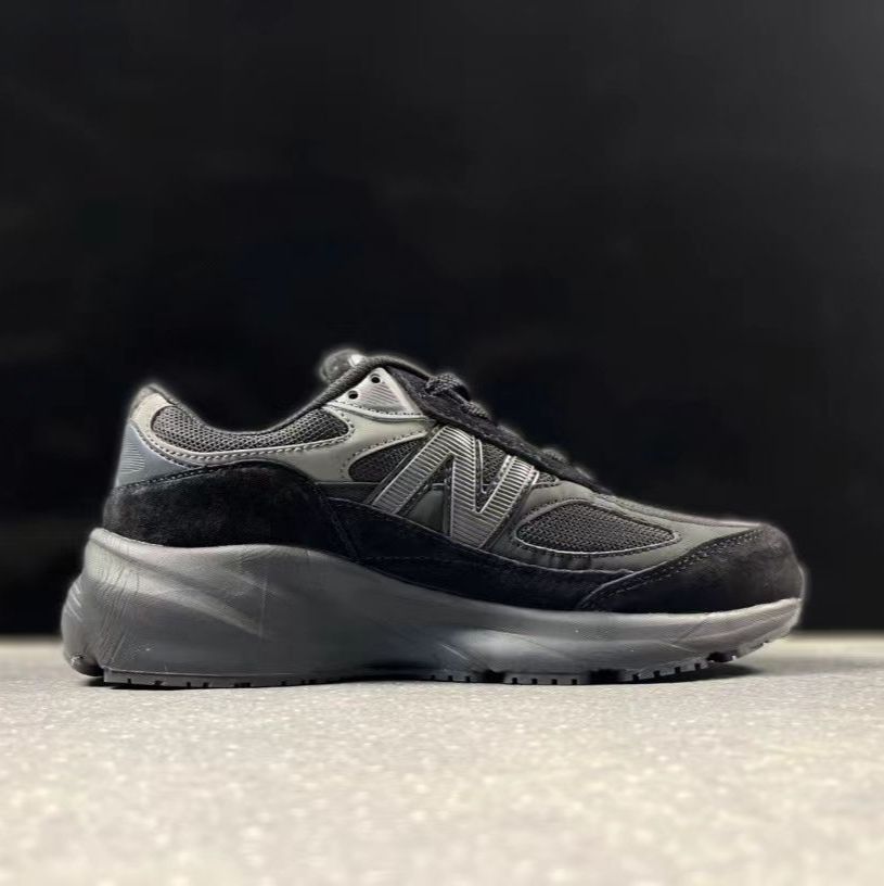 新品未使用 ニューバランス New Balance 990V6 