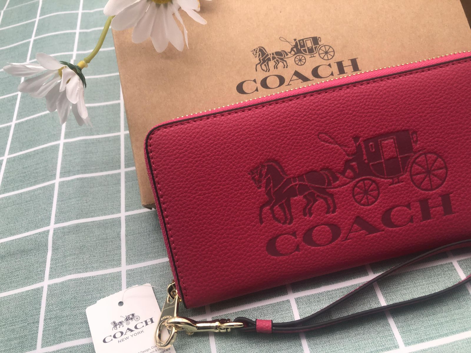 COACH コーチ財布 長財布 馬車 プレゼント 贈り物 レザー クーポン配布