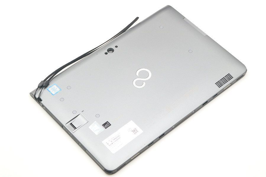 富士通 ARROWS Tab Q737/R Core i7 7600U 2.8GHz/8GB/256GB(SSD