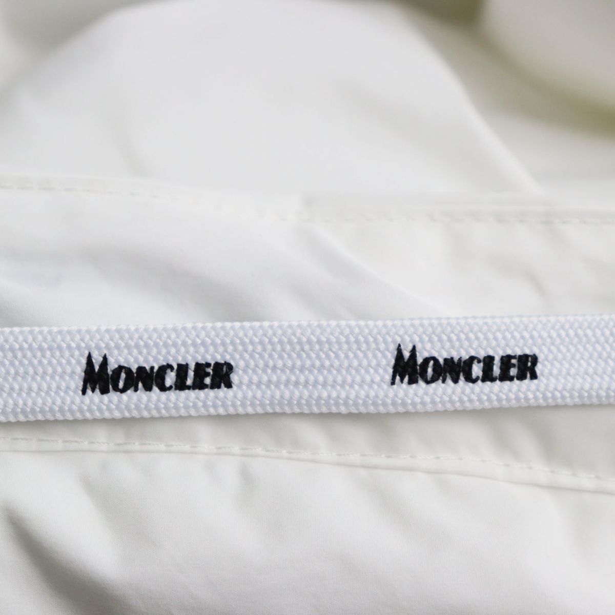 美品○2019年製 MONCLER モンクレール ADOUR ロゴワッペン付き ジップ