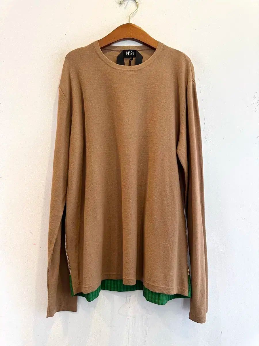 66 n21 ヌメロヴェントゥーノ ウール ニット 販売しています