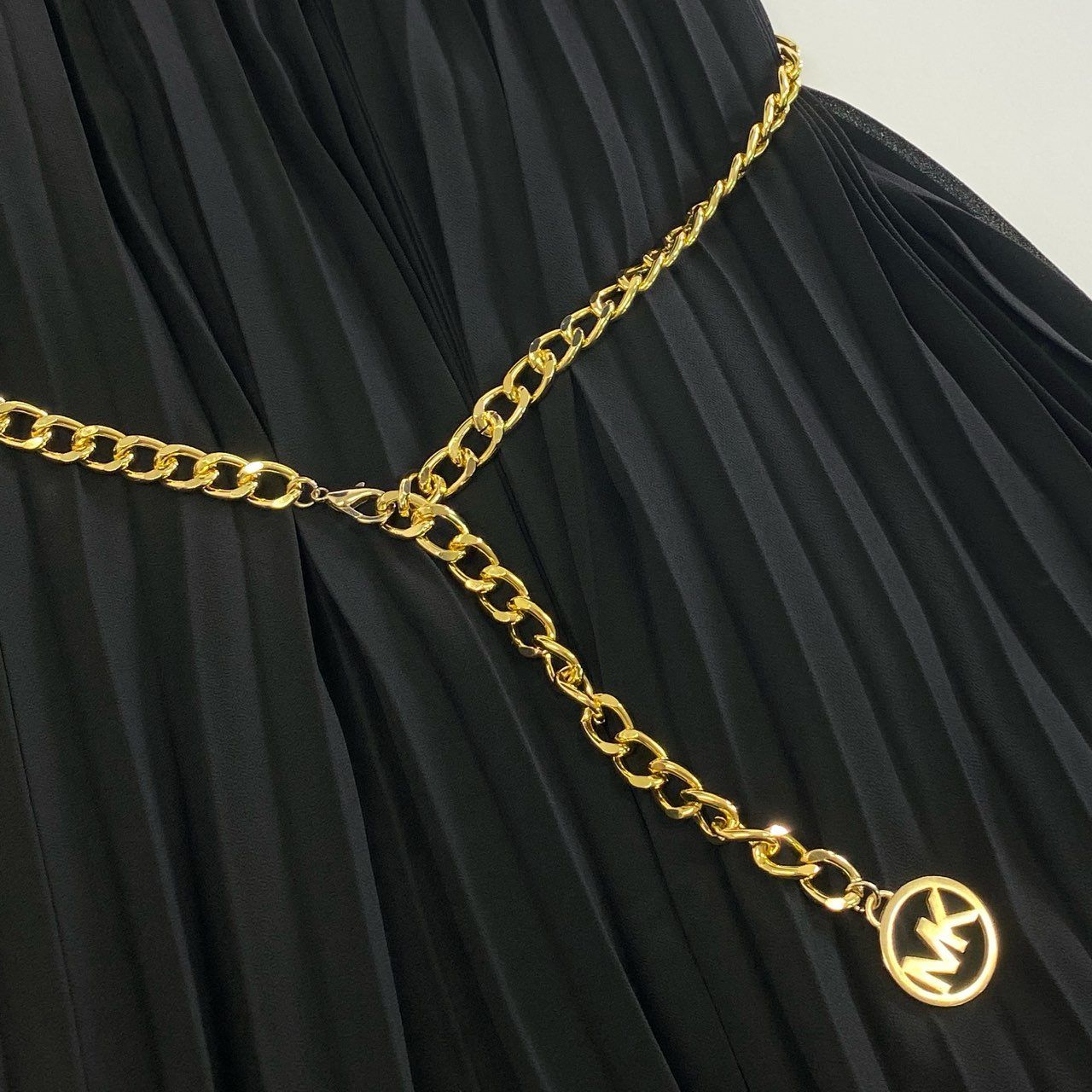 8j16 MICHAEL KORS マイケルコース チェーンベルト プリーツ 8j16 MICHAEL KORS マイケルコース チェーンベルト プリーツ