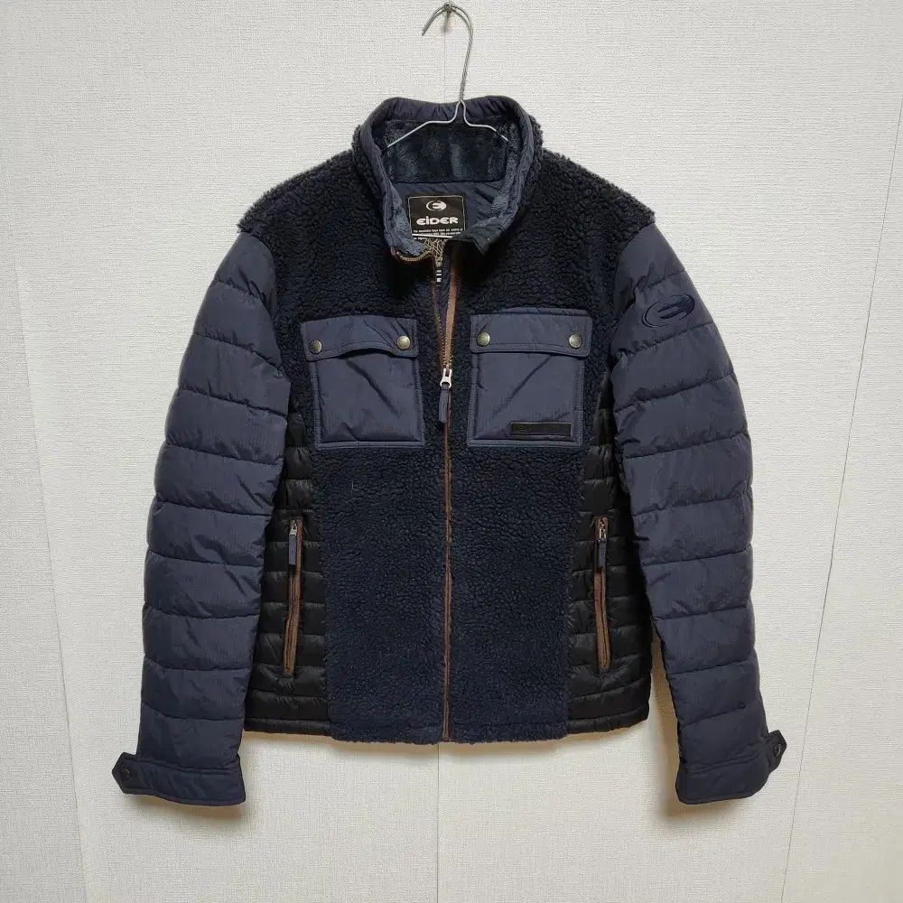 ジャンク】 未走行 カリスマ 1/10 2WD ビートル デザートエディション