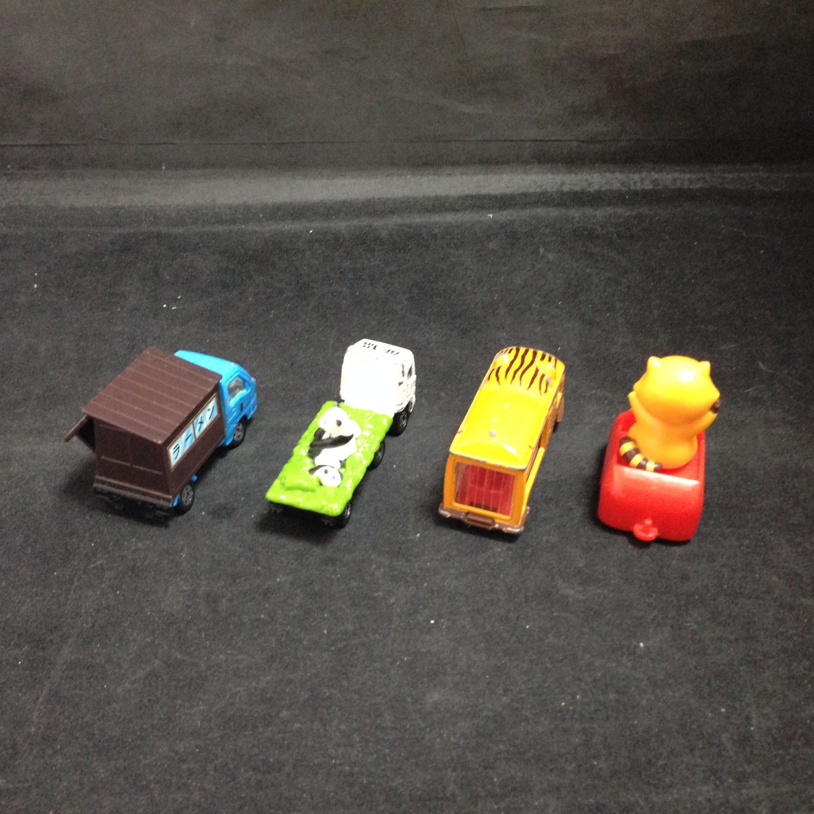 3062 トミカ 屋台ラーメン ライオンバス パンダトラック ＆すき家