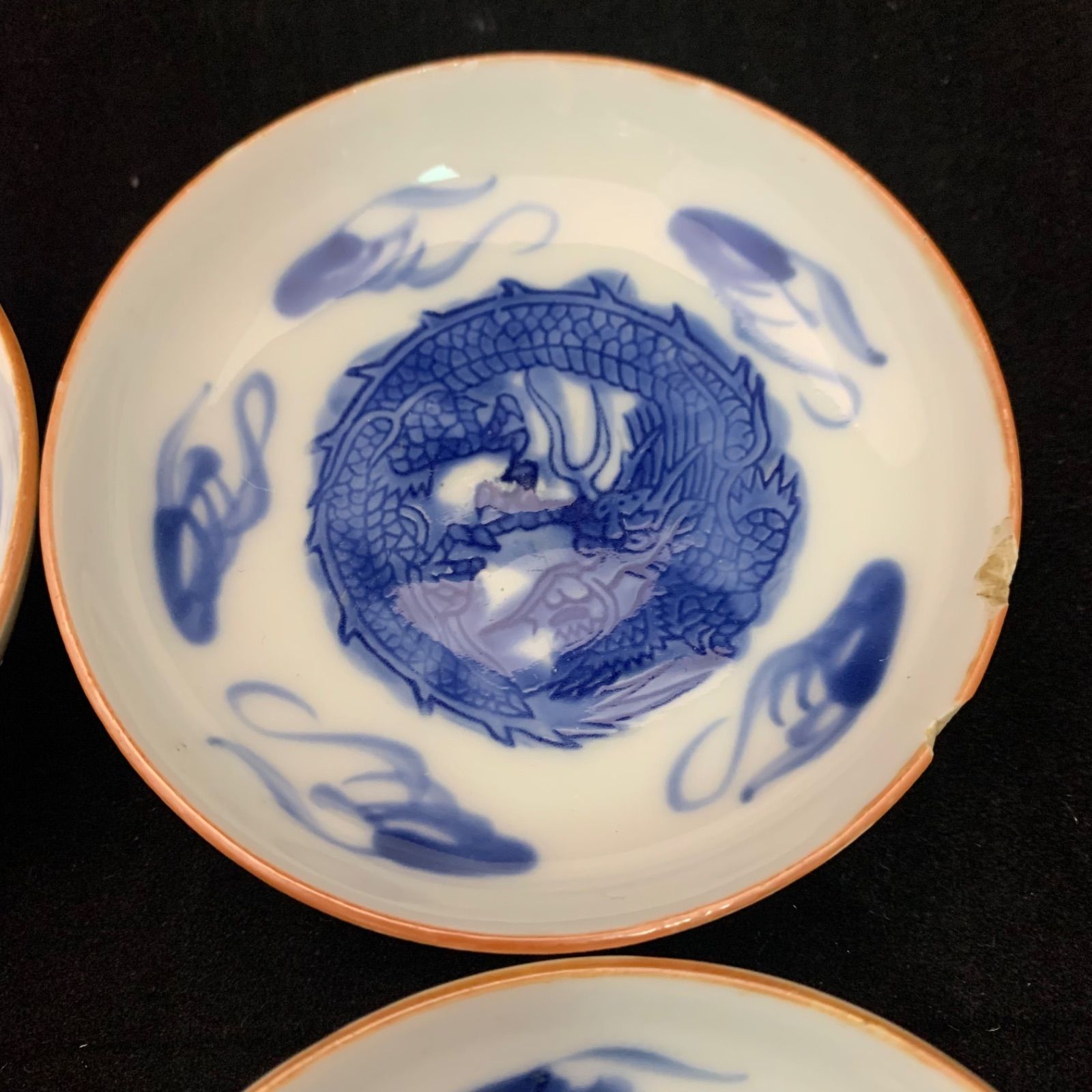 古作　青磁　葉紋様小皿　中国古玩　古美術　骨董 古作 青磁 葉紋様小皿 中国古玩 古美術 骨董