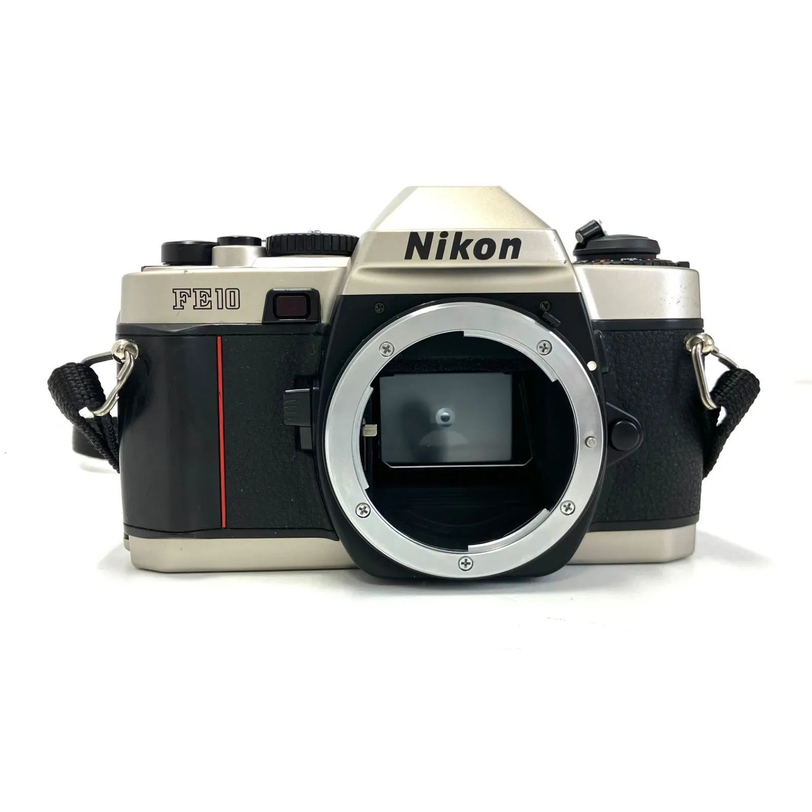 人気が高い超美品 NIKON FM10　ケース付　フィルム　モルト新品交換済 Y673 フィルムカメラ
