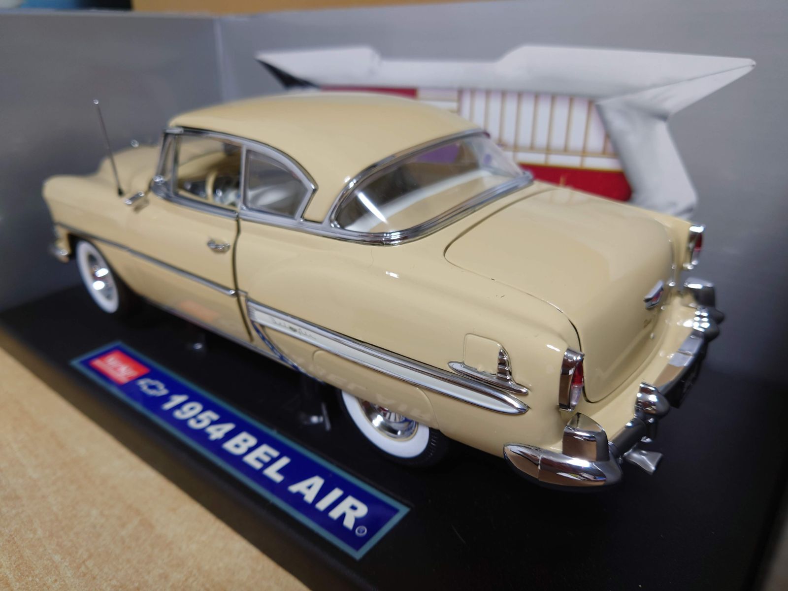 1/18 シボレーベルエア Chevrolet Bel Air Hard Top 1954
