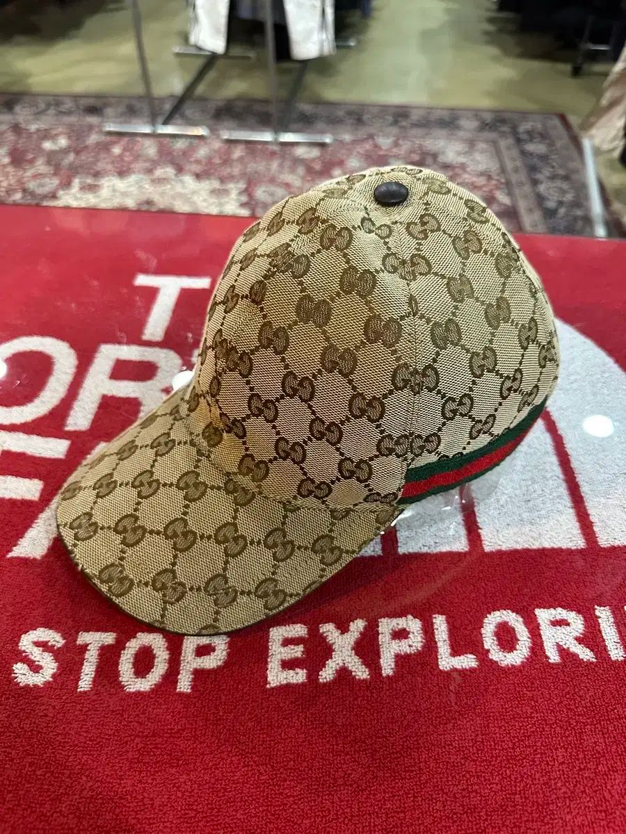 GUCCI グッチ ストアエディション ボールキャップ M