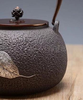 手作り鉄 やかんを沸かす