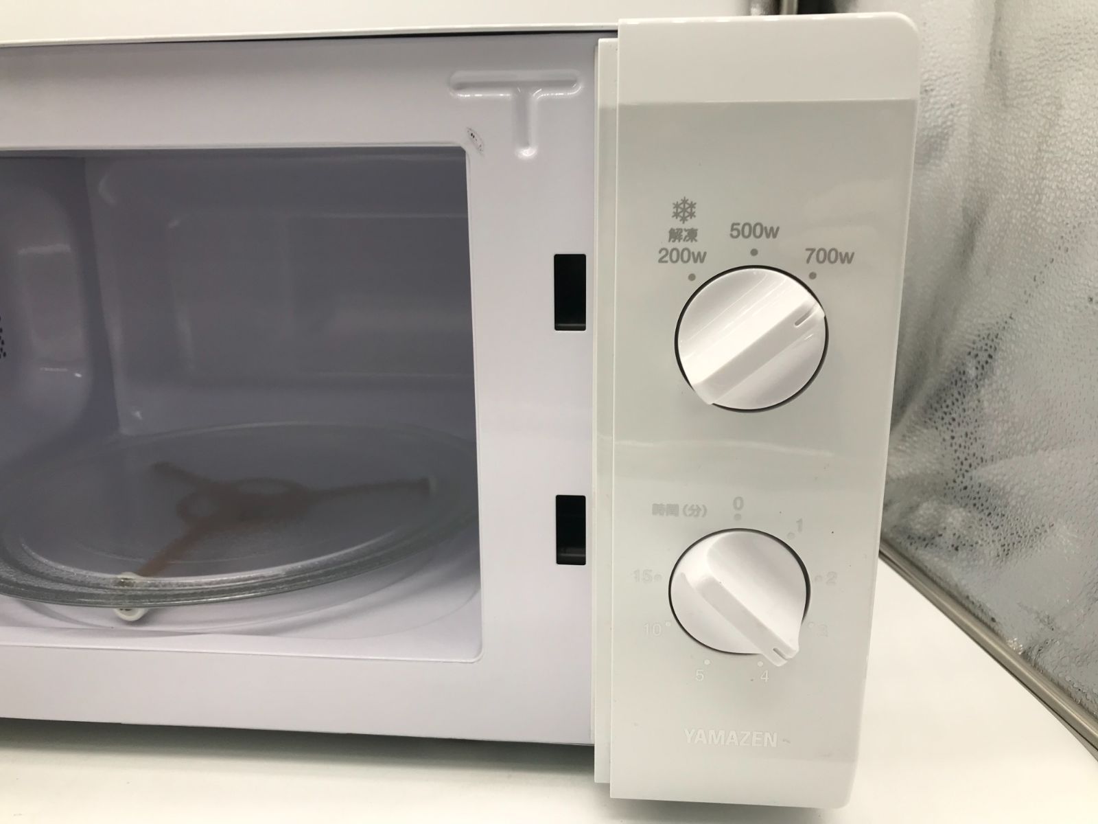 J5407　YAMAZEN　ヤマゼン　電子レンジ　MRT-S177（W）5　2022年製  クリーニング済み 　【リユースのサカイ柏店】 山善（YAMAZEN） 電子レンジ 単機能 2022年製 MRT-S177-6 西日本地域用