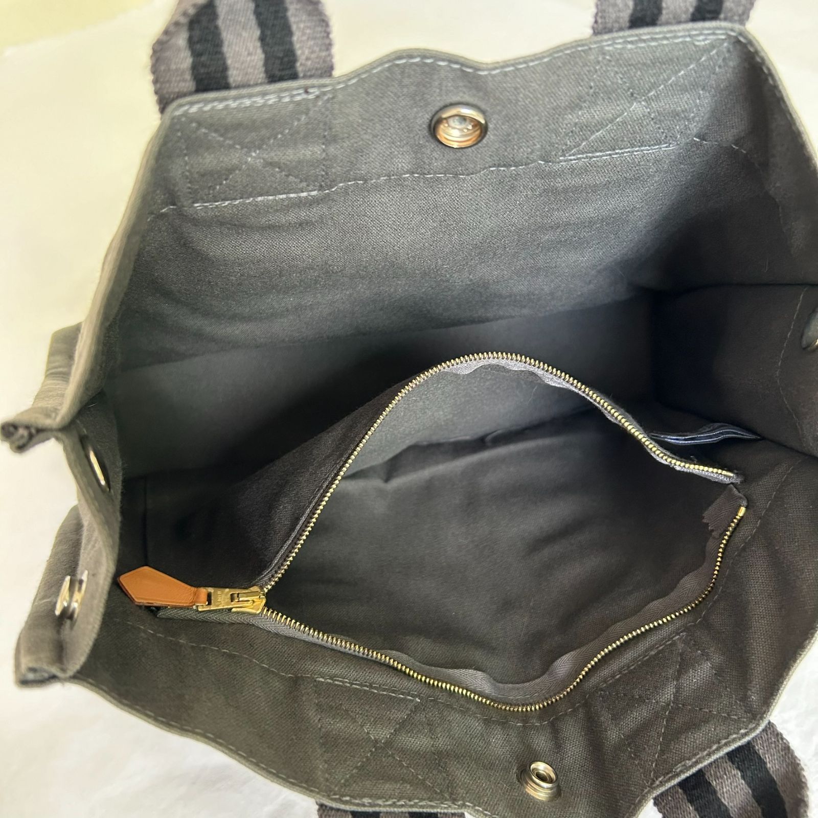 美品✦定番人気色✦HERMES エルメス フールトゥ PM グレー×BLACK 黒 