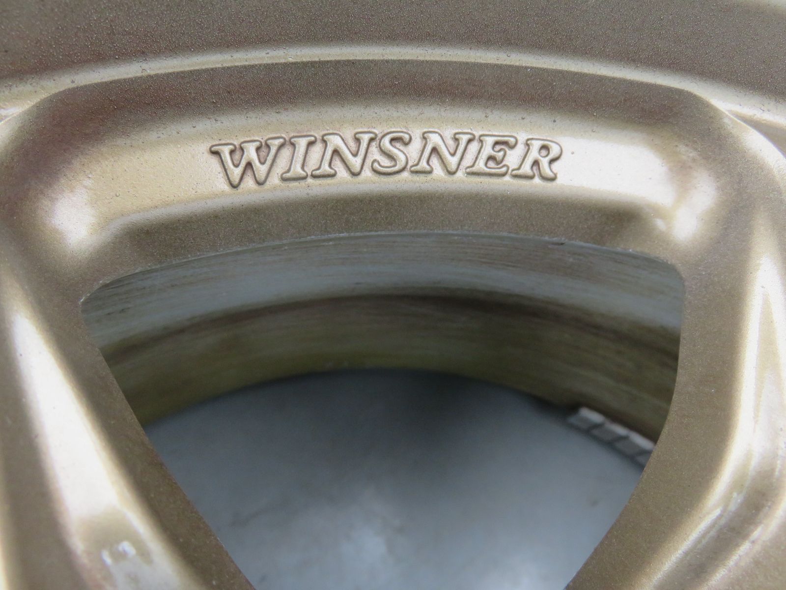 ホイールタイヤ 235