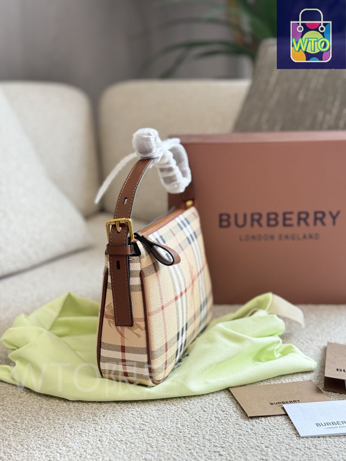 美品 バーバリー ヴィンテージ レザー ハンドバッグ 鞄 柄 レディース メンズ 今日特価】Burberry バーバリー ヴィンテージモノグラム