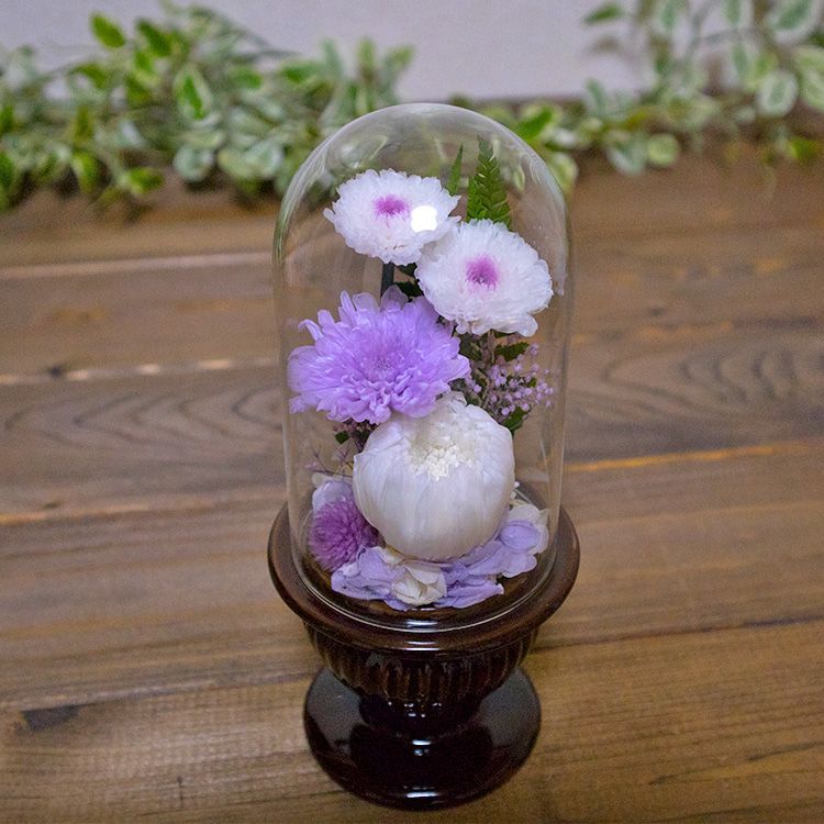 仏花一対 左右対称 ドーム型 プリザーブドフラワーアレンジ 菊をベースに制作 青 仏花一対 左右対称 ドーム型 プリザーブドフラワーアレンジ 菊を