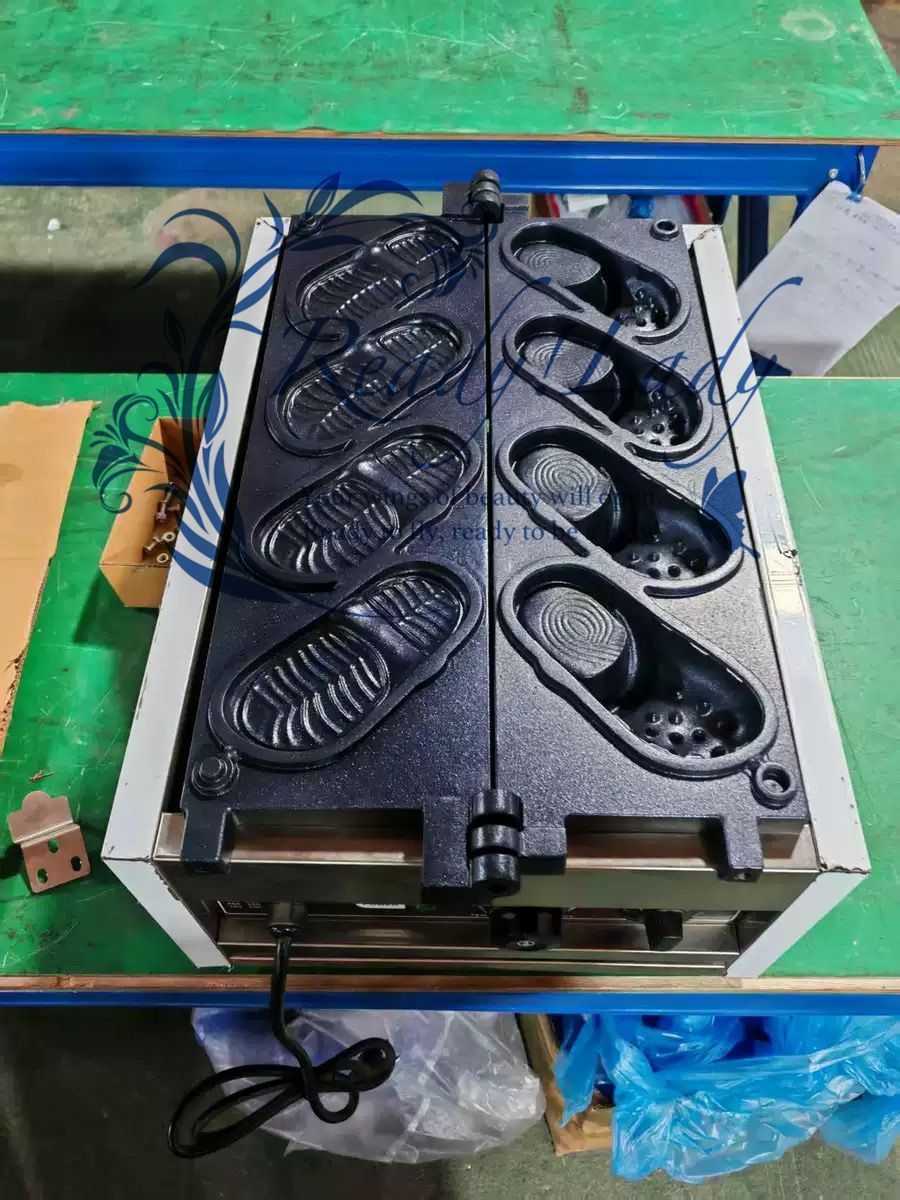 業務用 穴あきスリッパ焼き機 4個を焼 最新式テフロン加工済 単相 1 0０V
