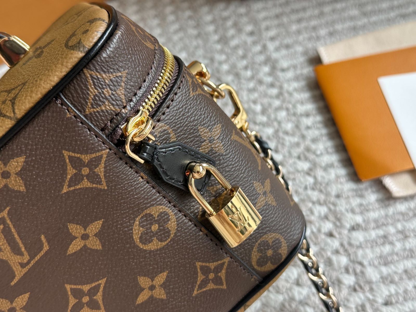 【24SS/一つは欲しい☆】Louis Vuitton ヴァニティバッグ ギフト ヴァニティ Louis Vuitton(ルイヴィトン) バッグ・カバン