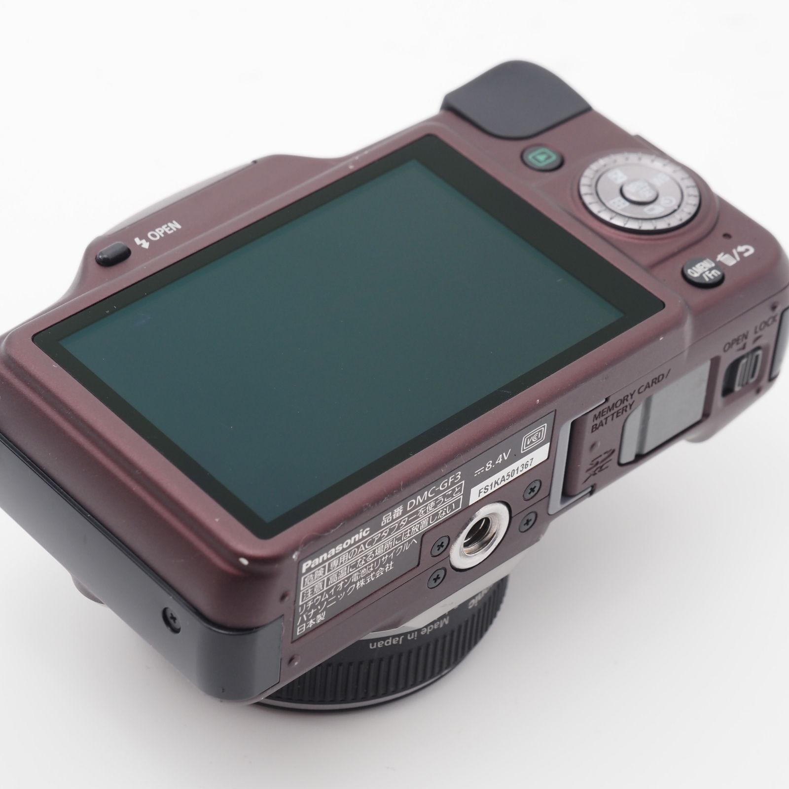 新品大得価ミラーレスカメラ　Panasonic DMC−GF3 DMC-GF3X-W デジタルカメラ