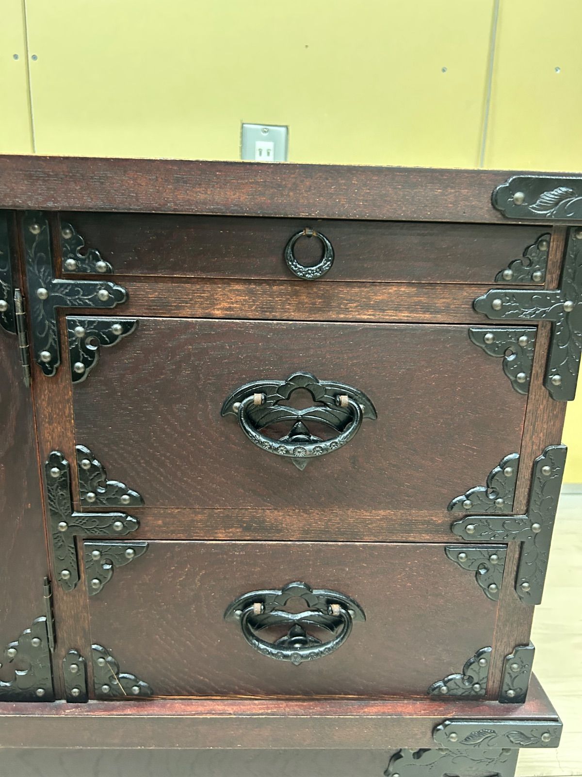 岩谷堂箪笥★桜木作★飾台２号★伝統工芸★ 岩谷堂箪笥☆桜木作☆飾台2号☆伝統工芸☆