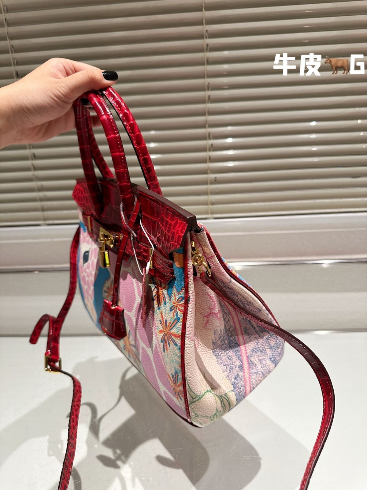手首バッグ 財布