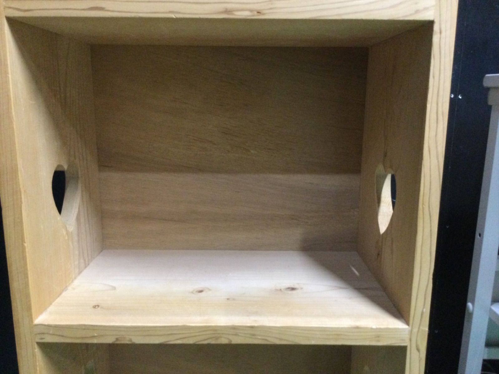 値下げ カントリー家具 木製ハート型 3段飾り棚 ハンドメイド