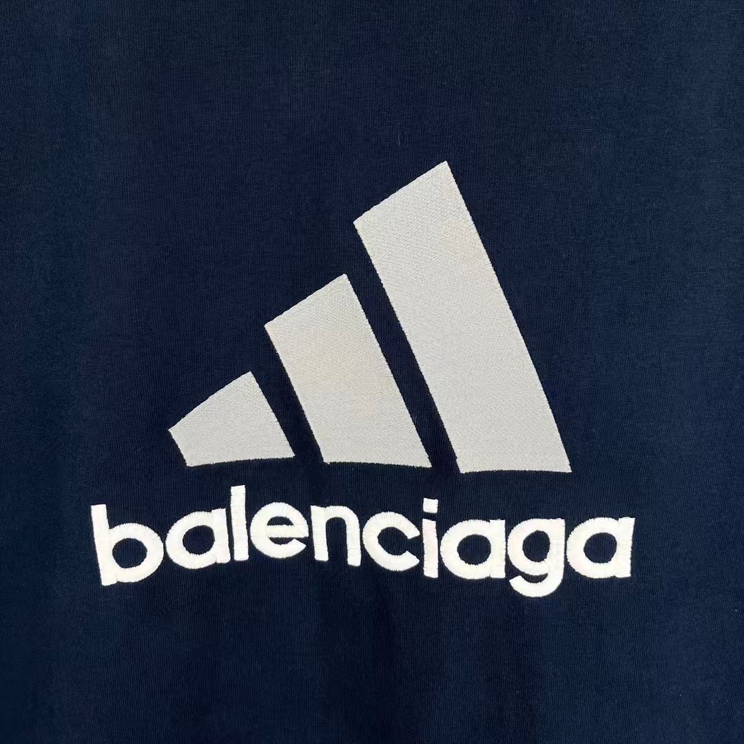 BALENCIAGA●ADIDAS オーバーサイズTシャツ