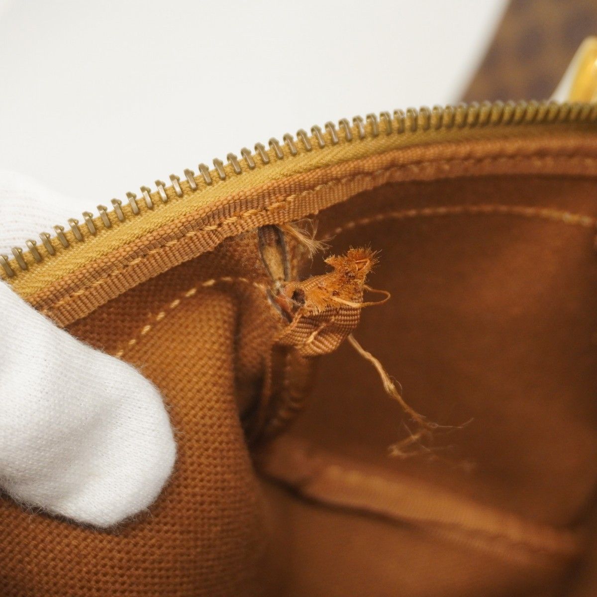 ボストンバッグ