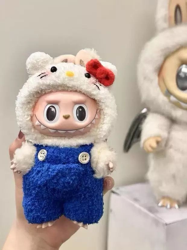 OneMall provides Mercari products: LABUBU服 キティちゃん風