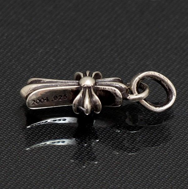 CHROME HEARTS 銀座店 クロムハーツ 新型 ベイビーファットクロス