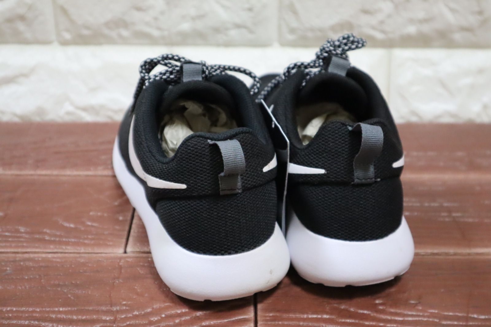 新品 NIKE ナイキ ウィメンズ ローシ ワン W ROSHE ONE