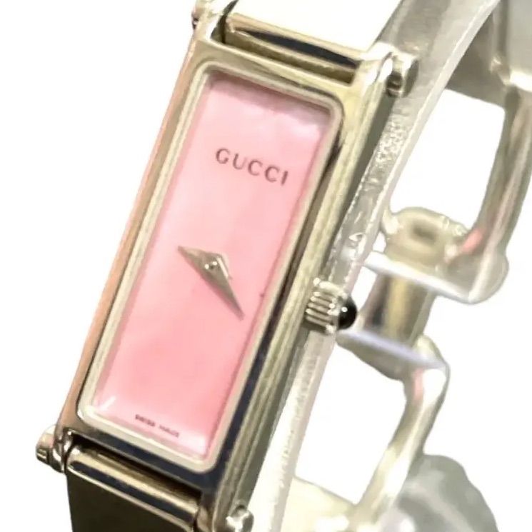 GUCCI グッチ 1500l クォーツ時計 スクエア ピンク × シルバー 電池
