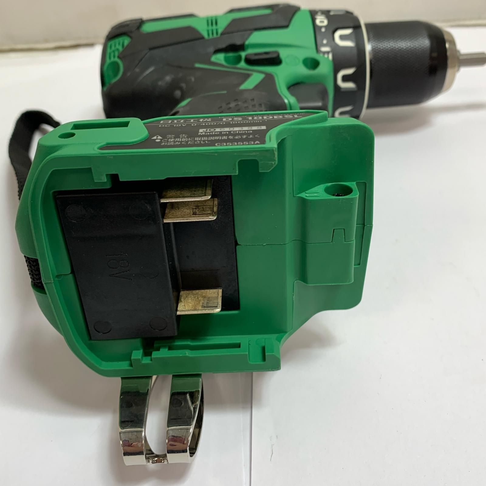 ♭♭HITACHI 日立 13mm コードレスドライバドリル 18v 充電器・充電池2