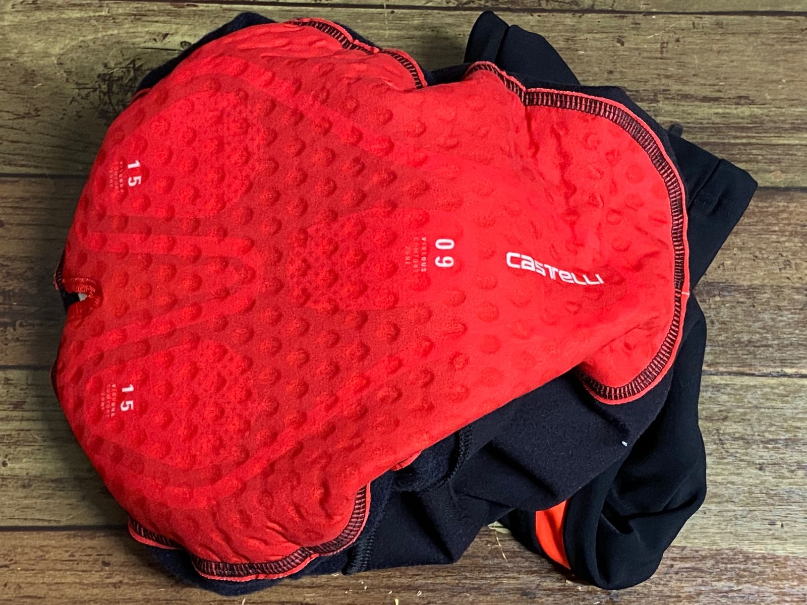 JJ825 カステリ CASTELLI ロッソコルサ ROSSO CORSA レーサー
