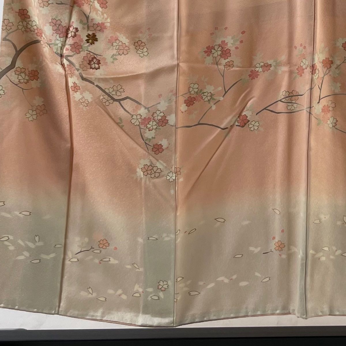 人気ブランドを 訪問着 逸品 桜 正絹 中古 金糸 桜の花びら 袷 裄丈