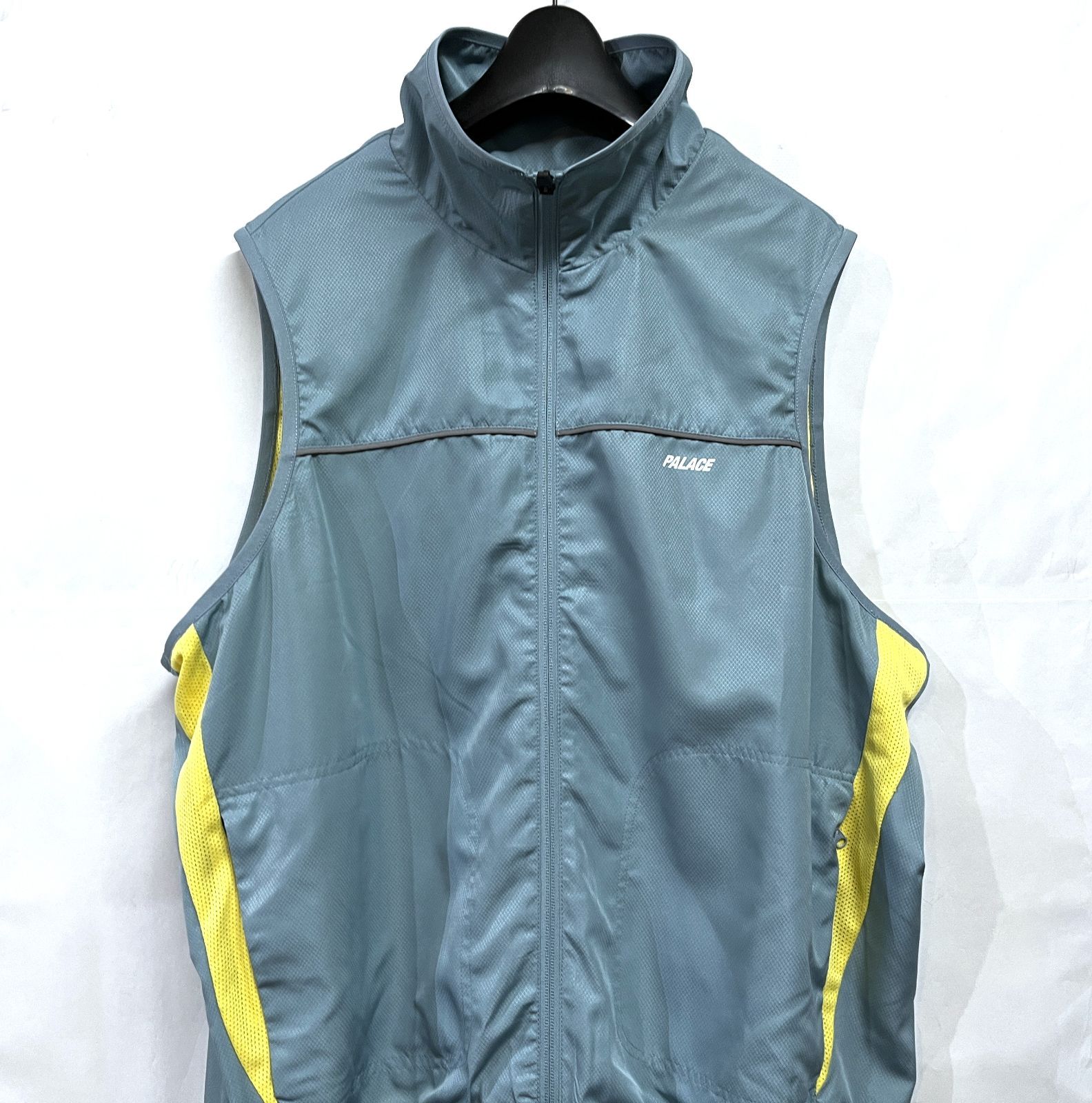 IT VEST