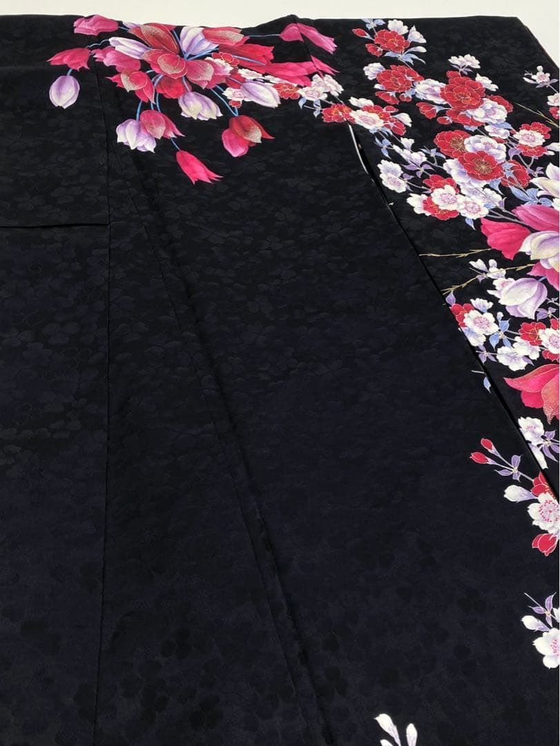 振袖 假屋崎省吾 刺繍 金彩 紋意匠 グリッター箔 チューリップ 身丈 