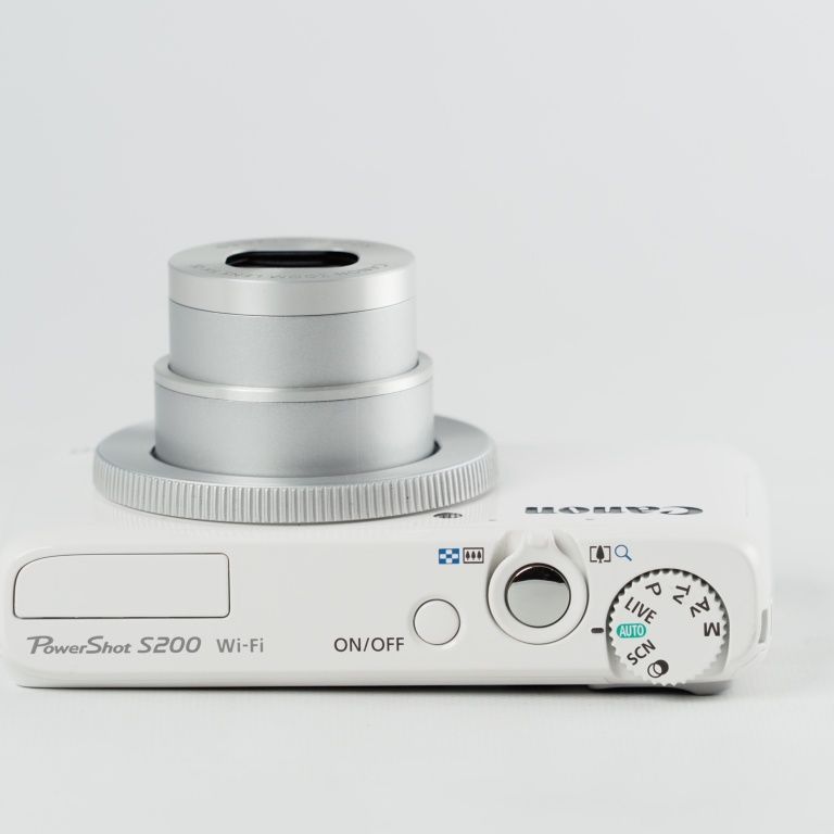  Canon デジタルカメラ PowerShot S 200 ホワイト F値2 0 広角24 mm 光学5倍ズーム PSS WH コンパクトデジタルカメラ デジタルカメラ