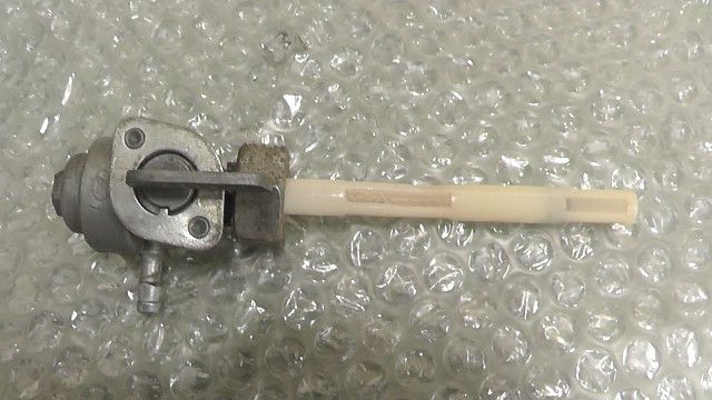 CBF125　LALPCJ792D3023xxx　の　燃料コック:#1737696531
