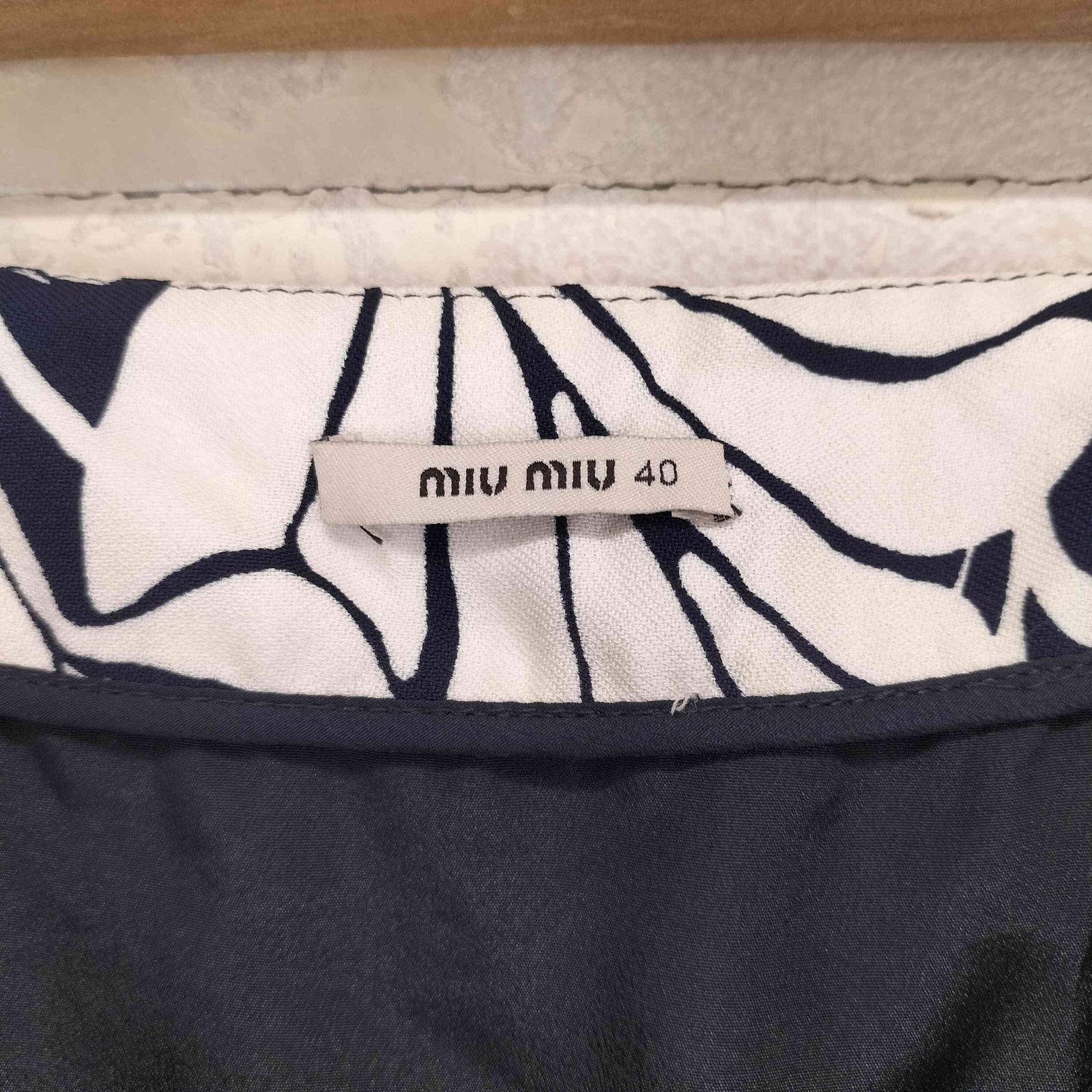 ミュウミュウ miu miu 総柄スカート レディース 40 - メルカリ