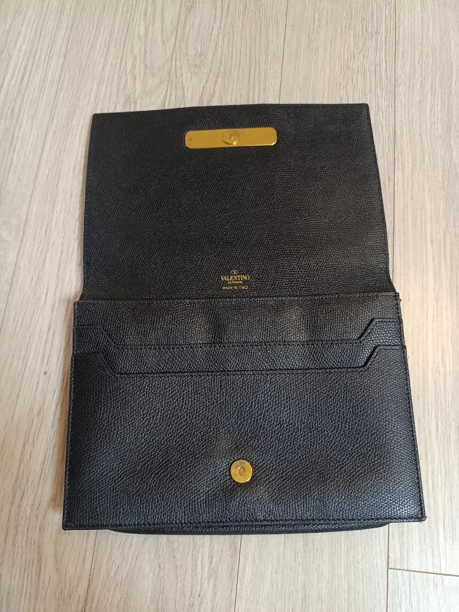 正規品 Valentino V ロゴ cignature シグネチャー レディース クラッチバッグ|ポーチ バッグ NICORILABO_COM