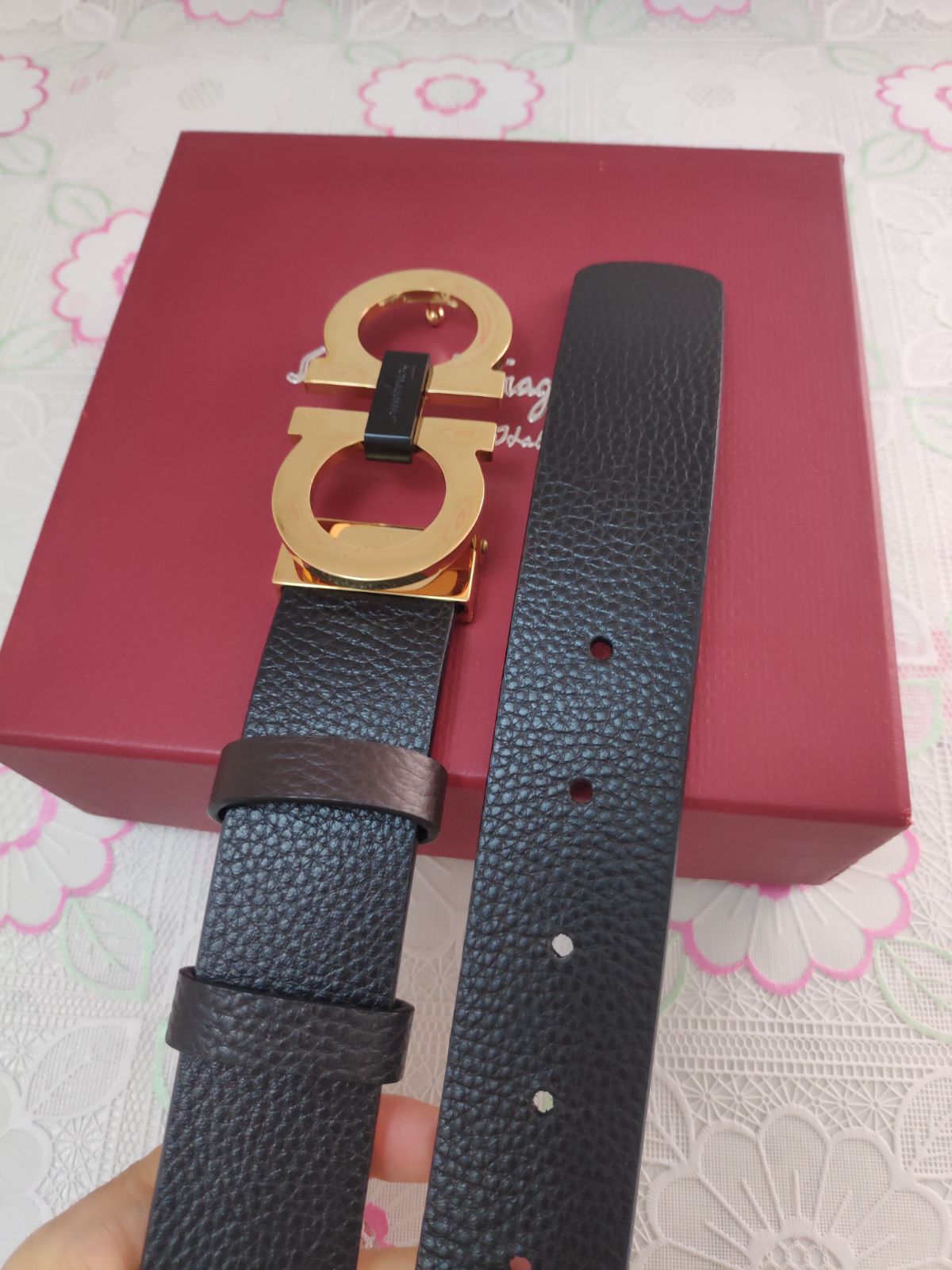 フェラガモ リバーシブル ベルト ゴールドバックル フェラガモ✨Ferragamo ベルト ブラック リバーシブルベルト