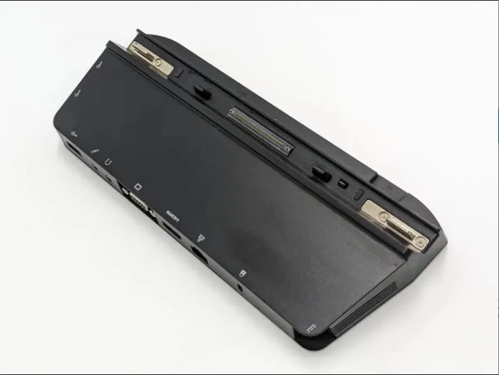 中古動作品富士通ARROWS Tab Q736/M +純正キーボード　#2 富士通 ARROWS Tab Q736/M 中古 タブレット Win10 Office 防水