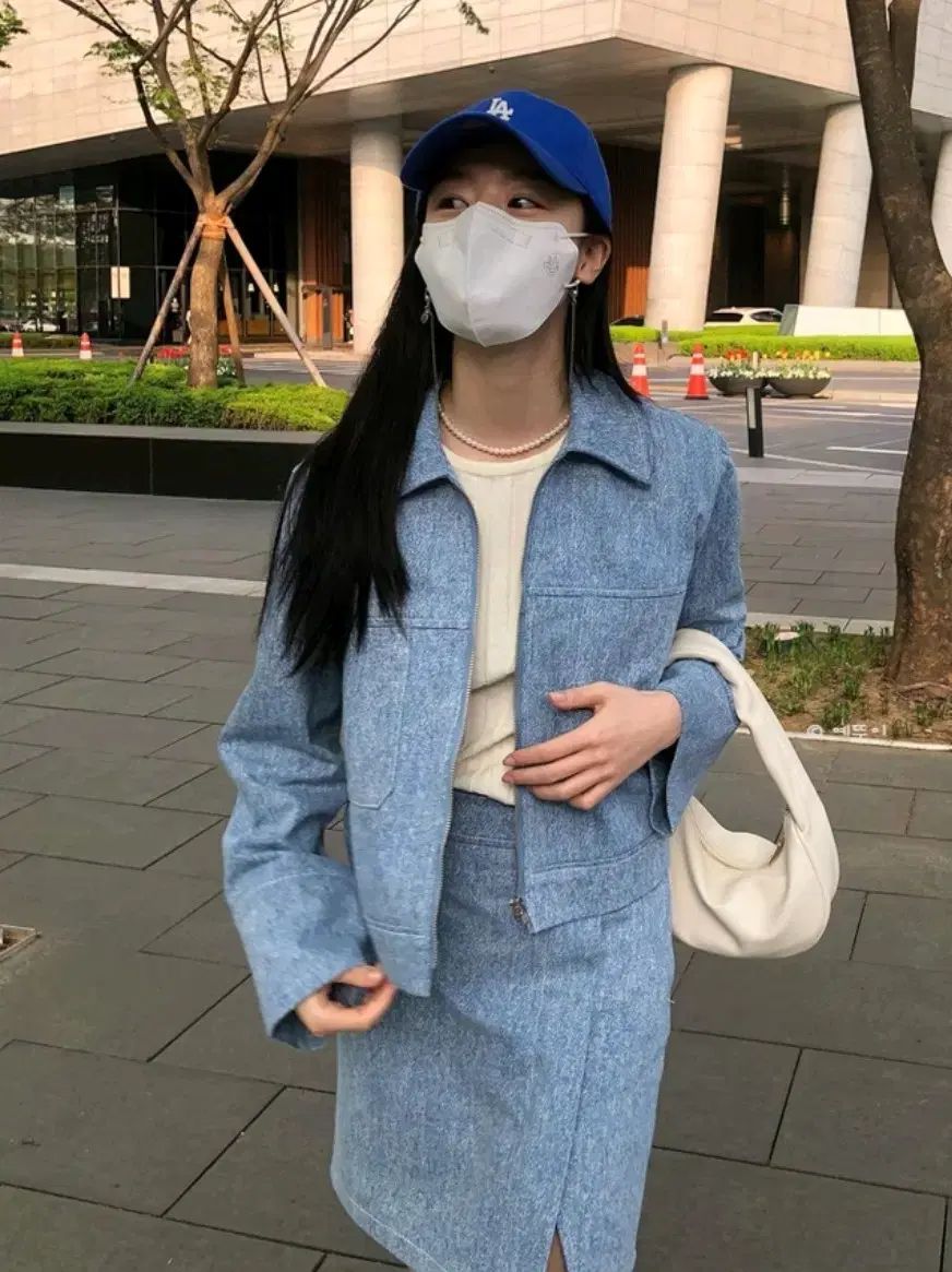 ル