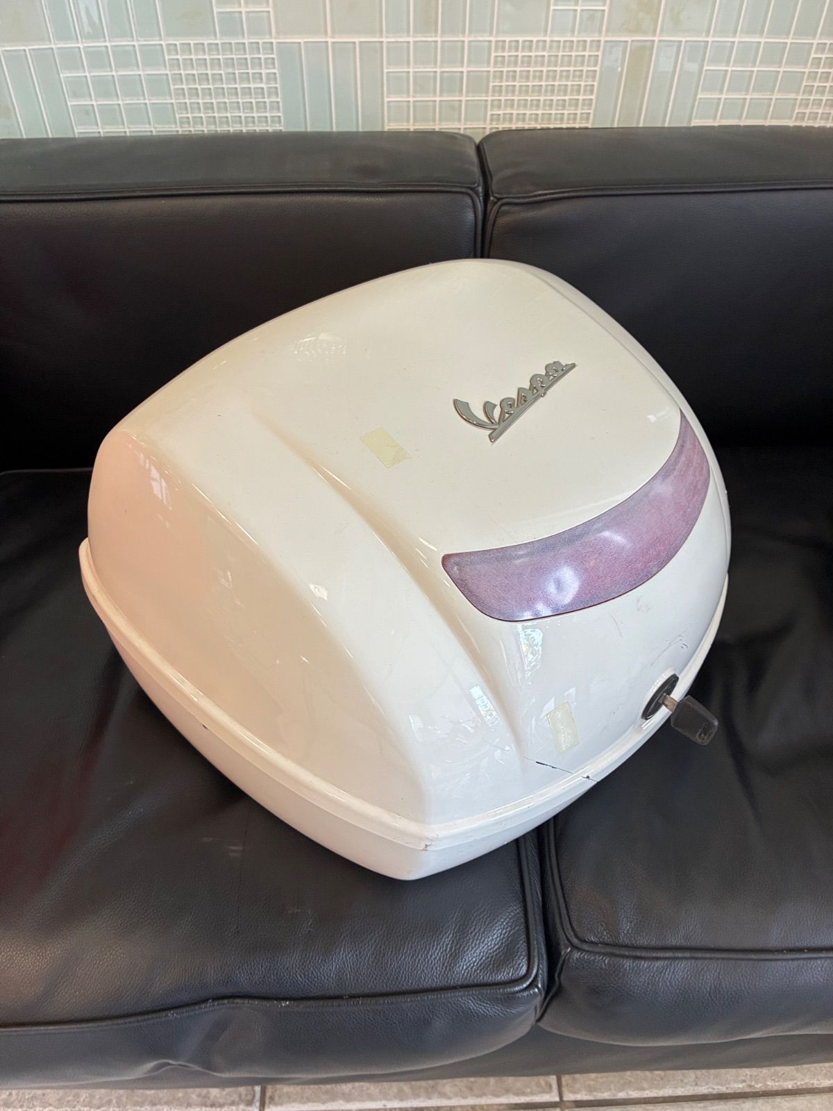 ベスパ純正LX用トップボックスです