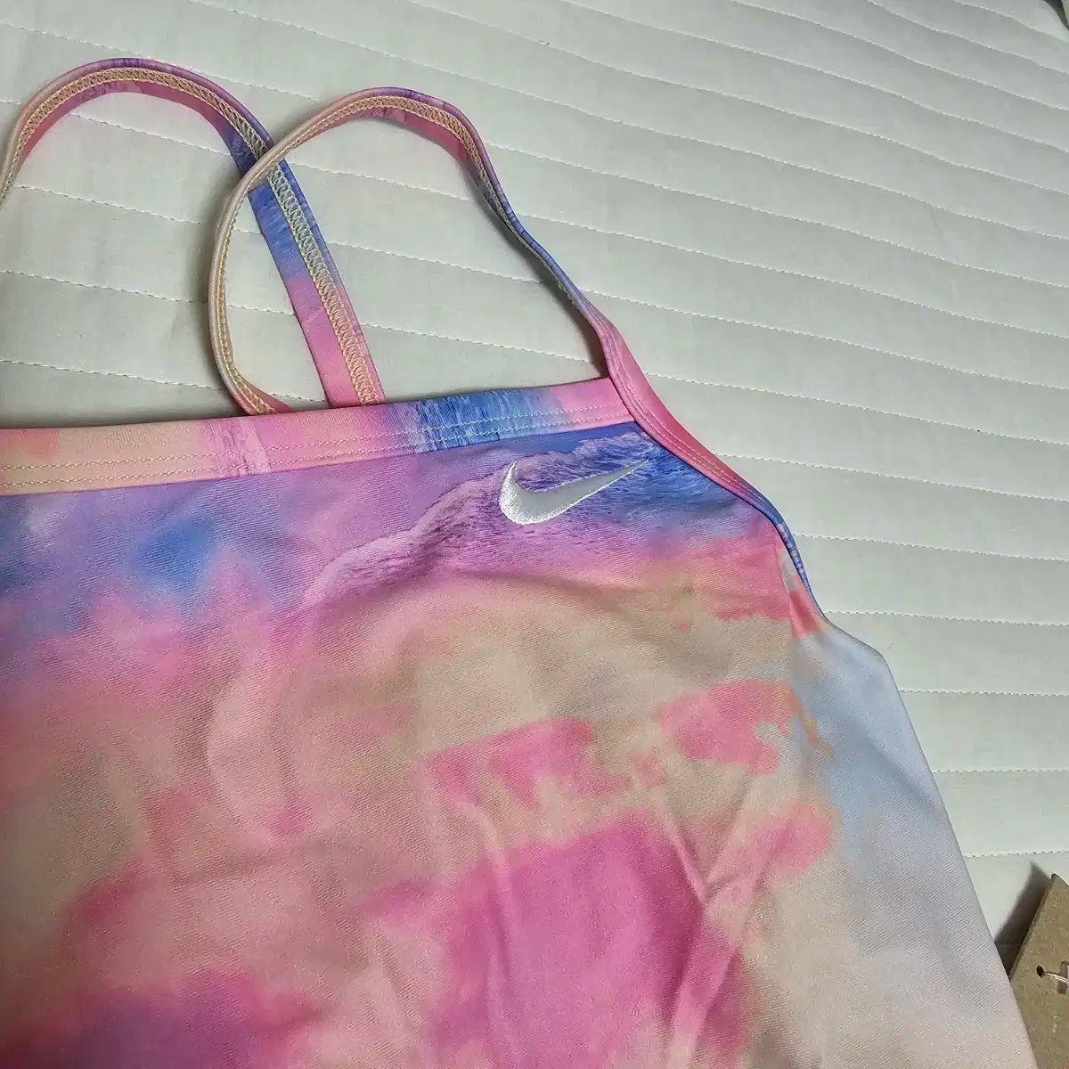 NIKE ナイキ 変更前 日没 ローカット 32