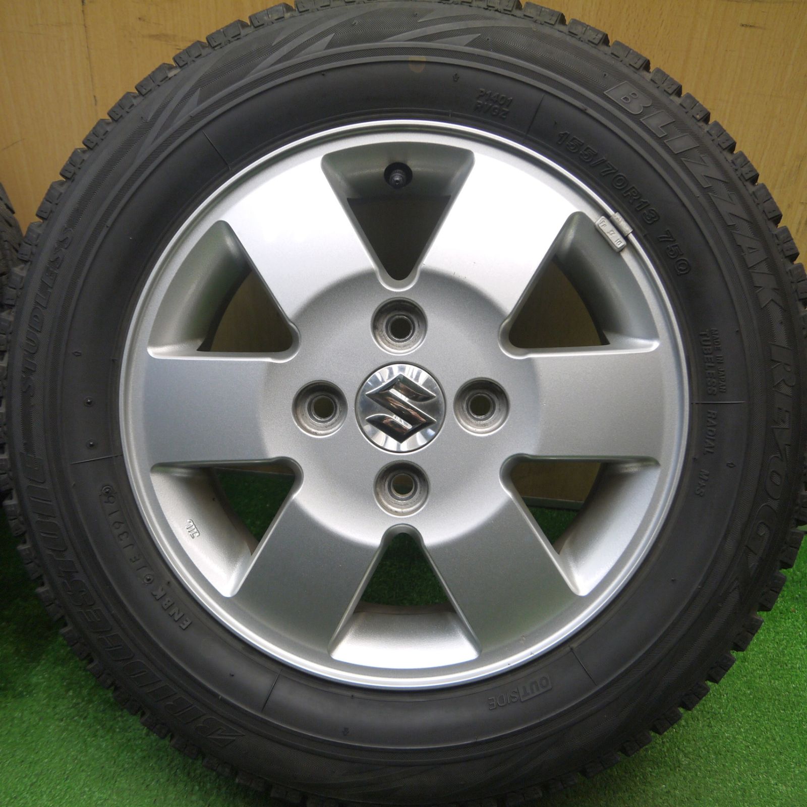送料無料] 4本価格☆スズキ エブリイ ワゴン 純正 155/70R13 