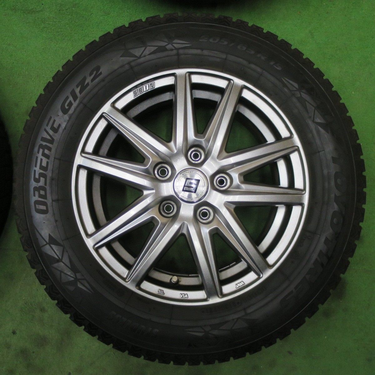 ◇205-65-15　BS　ブリザックREVO-GZ　15-6J　５穴　PCD114.3　オフセット50　アルミ付４本　 バリ溝スタッドレスタイヤ205&frasl;65&frasl;15 2015年製造バリ溝205&frasl;65-15