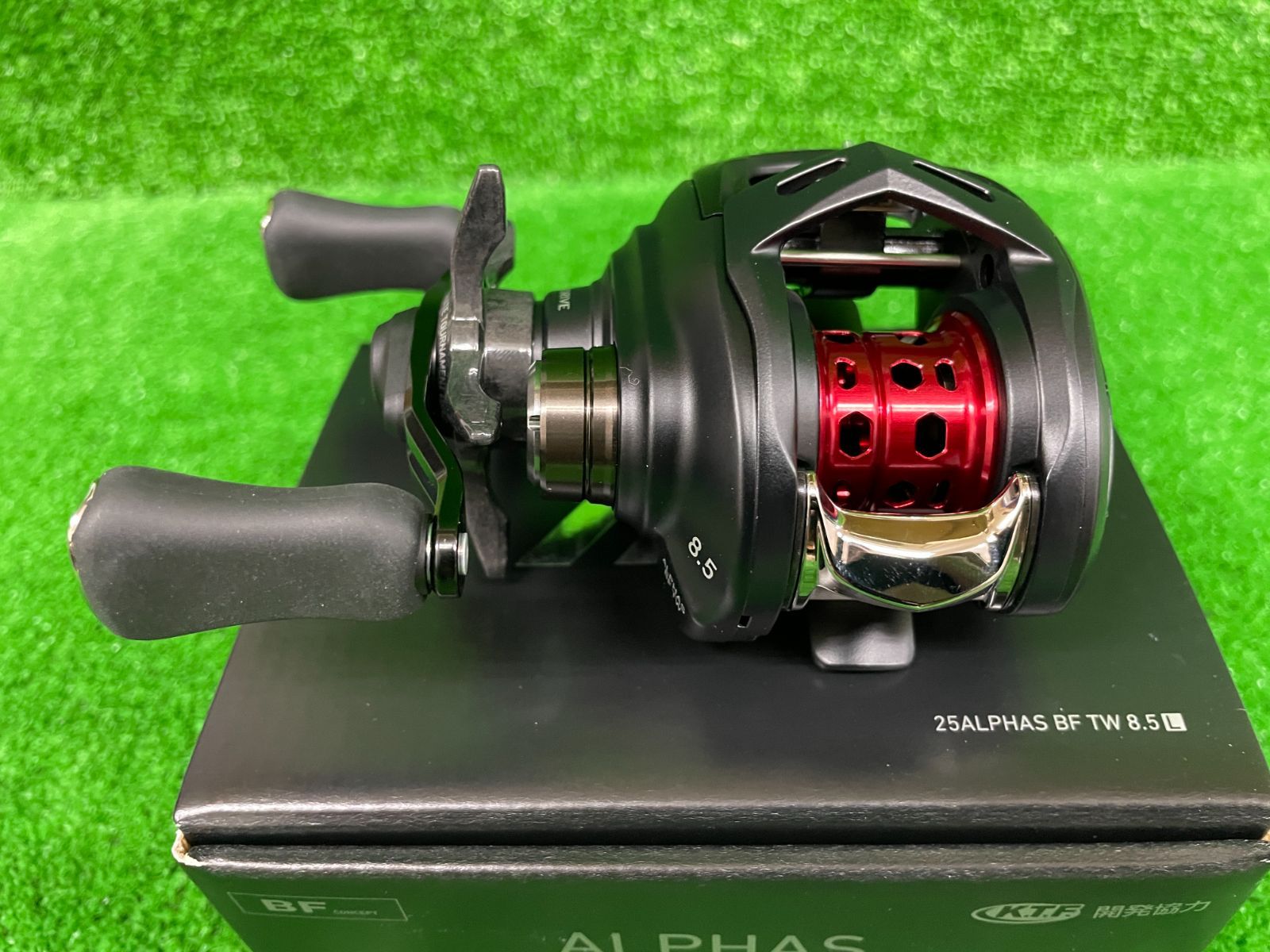 【新品未使用】ダイワ 25 アルファス BF TW 8.5R 25 アルファス BF TW 8.5R ④ (栗東店 併売）☼ 25 アルファスBF