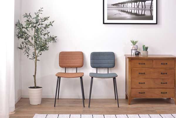 ソフトレザーのダイニングチェア W45.5×D51×H78×SH46cm