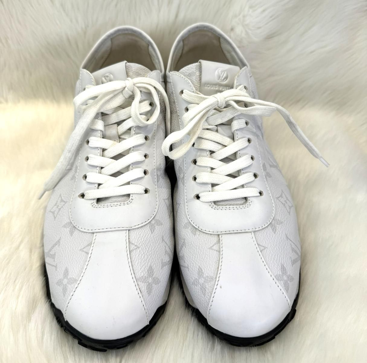 中古】 LOUIS VUITTON （ルイヴィトン） ｳｨﾙﾀﾞﾈｽ ﾗｲﾝ ｽﾆｰｶｰ 靴